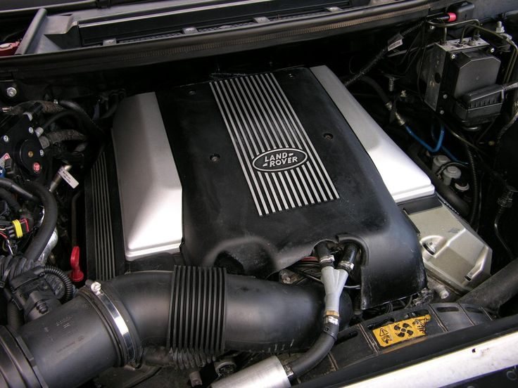 BMW M62TUB44 4.4 V8 petrol engine from a Range Rover L322